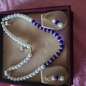 Pearl necklace set new